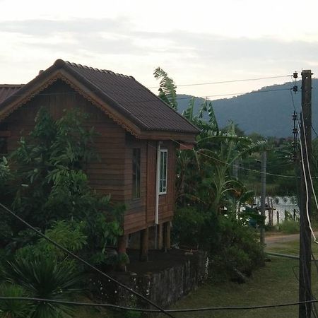 Baan Pak Phutawan Resort 班塔卡奥 外观 照片