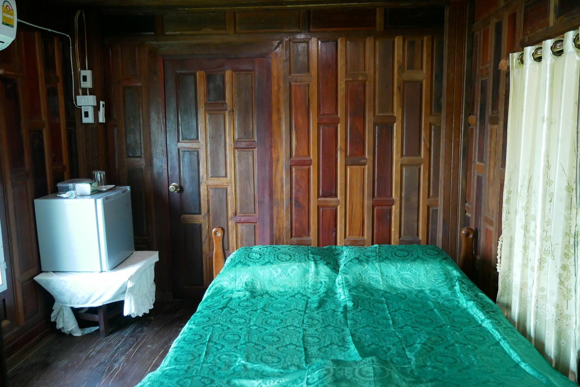 Baan Pak Phutawan Resort 班塔卡奥 外观 照片